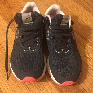 New balance running shoes
